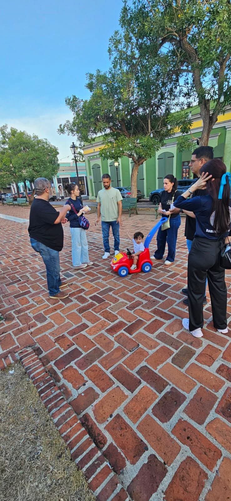 Evangelismo en la plaza de San Germán
